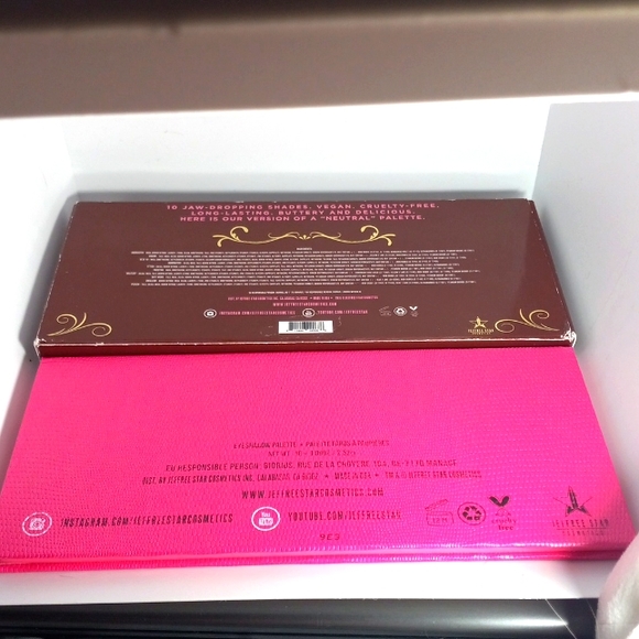 Jeffree Star Androgyny Eyeshadow Pallet Beautiful Colors - Picture 3 of 3
